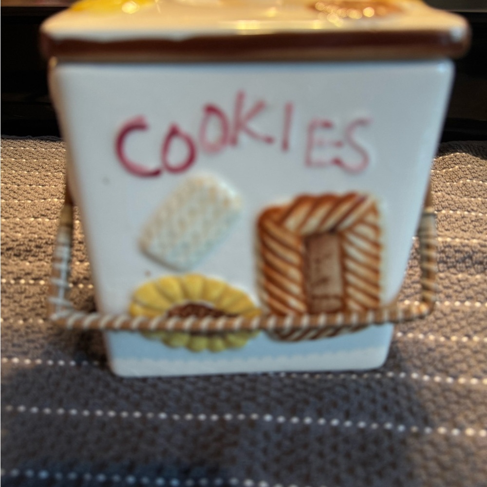 Cookies All Over vintage Ceramic Cookie Jar with Brown Lid